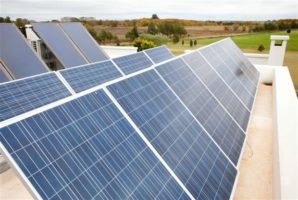 ¿Es posible generar energía en una casa e inyectarla en la red en Argentina?