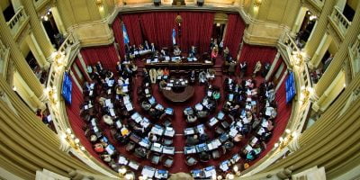 Sesión “especial” en el Senado aprobaría ley de renovables para uso residencial y PyME