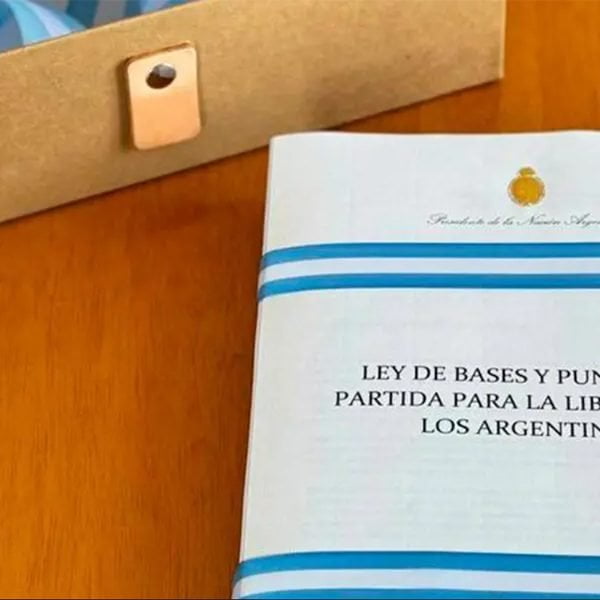 Unas 100 organizaciones ambientales advierten sobre la modificación de leyes claves que impulsa el gobierno.