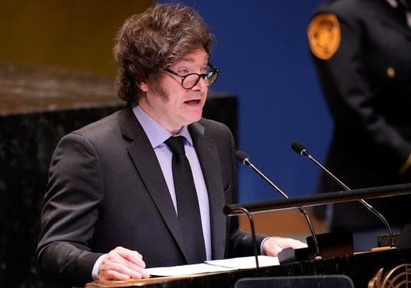 Milei se posiciona contra la Agenda 2030 y enciende alertas en el sector renovable de Argentina