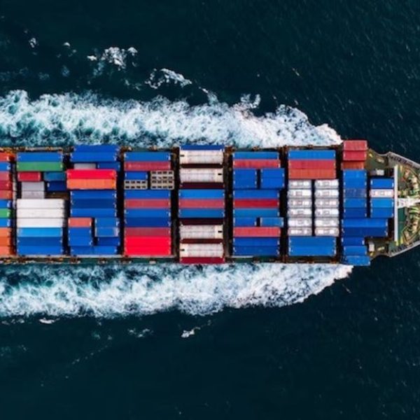 El mundo discute bajo fuertes tensiones una medida clave para la transición energética en el transporte marítimo